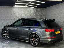 Audi Q7 TDI V6 Black Edition PANROOF + HEAD UP DISPLAY + BLACK PACK