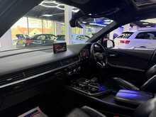 Audi Q7 TDI V6 Black Edition PANROOF + HEAD UP DISPLAY + BLACK PACK