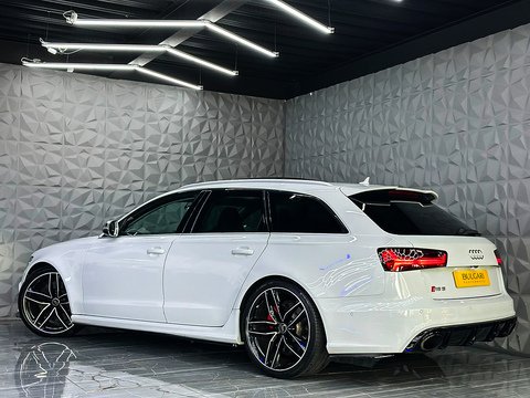 4.0 TFSI V8 Estate 5dr Petrol Tiptronic quattro Euro 6 (s/s) (560 ps)