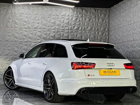 4.0 TFSI V8 Estate 5dr Petrol Tiptronic quattro Euro 6 (s/s) (560 ps)
