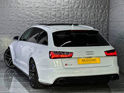 4.0 TFSI V8 Estate 5dr Petrol Tiptronic quattro Euro 6 (s/s) (560 ps)