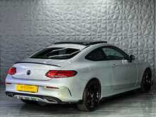 Mercedes-Benz C Class C250d AMG Line PREMIUM PLUS + KIT + WHEELS