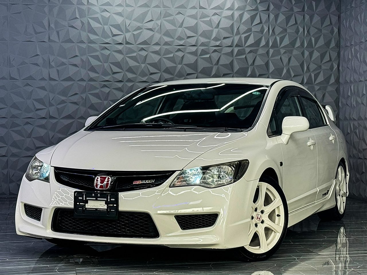 Honda FD2 Type R 2.0 4dr Saloon Petrol