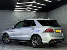 Mercedes-Benz GLE GLE350d V6 AMG Line ONLY 1 P/O + MEGA SPEC