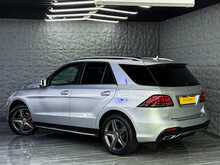Mercedes-Benz GLE GLE350d V6 AMG Line ONLY 1 P/O + MEGA SPEC