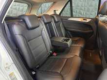 Mercedes-Benz GLE GLE350d V6 AMG Line ONLY 1 P/O + MEGA SPEC