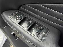 Mercedes-Benz GLE GLE350d V6 AMG Line ONLY 1 P/O + MEGA SPEC