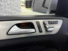 Mercedes-Benz GLE GLE350d V6 AMG Line ONLY 1 P/O + MEGA SPEC