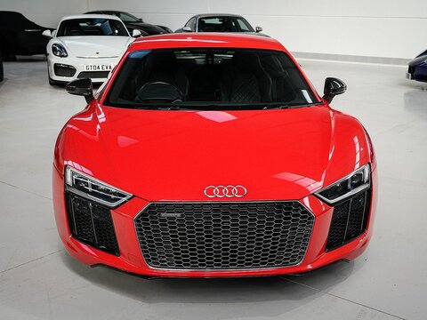 5.2 FSI V10 Plus Coupe 2dr Petrol S Tronic quattro Euro 6 (s/s) (610 ps)