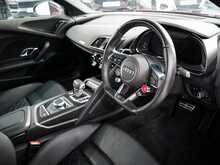 Audi R8 FSI V10 Plus 