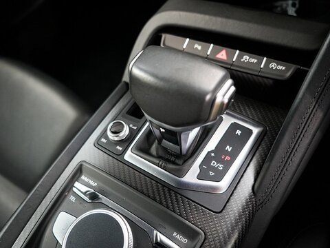 5.2 FSI V10 Plus Coupe 2dr Petrol S Tronic quattro Euro 6 (s/s) (610 ps)