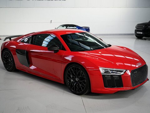 5.2 FSI V10 Plus Coupe 2dr Petrol S Tronic quattro Euro 6 (s/s) (610 ps)