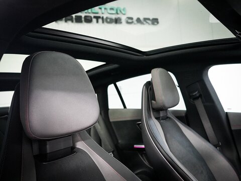 EQE 300 89kWh AMG Line (Premium Plus) Saloon 4dr Electric Auto (245 ps)