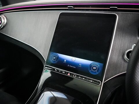 EQE 300 89kWh AMG Line (Premium Plus) Saloon 4dr Electric Auto (245 ps)