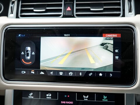 4.4 SD V8 Vogue SE SUV 5dr Diesel Auto 4WD Euro 6 (s/s) (339 ps)