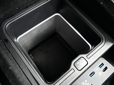 4.4 SD V8 Vogue SE SUV 5dr Diesel Auto 4WD Euro 6 (s/s) (339 ps)