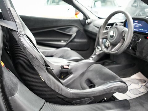 4.0T V8 Coupe 2dr Petrol SSG Euro 6 (s/s) (720 ps)