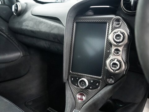 4.0T V8 Coupe 2dr Petrol SSG Euro 6 (s/s) (720 ps)