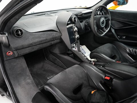 4.0T V8 Coupe 2dr Petrol SSG Euro 6 (s/s) (720 ps)