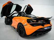McLaren 720S T V8 