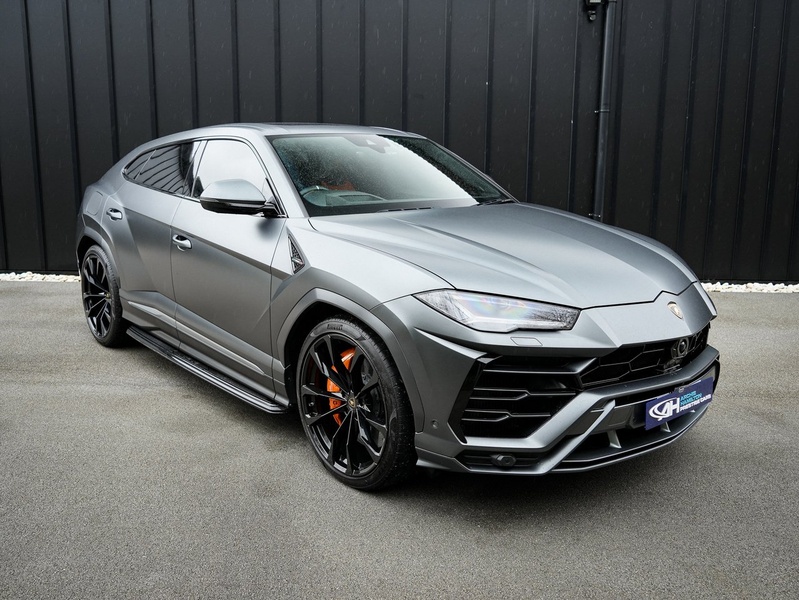 4.0 V8 BiTurbo SUV 5dr Petrol Auto 4WD Euro 6 (650 ps)