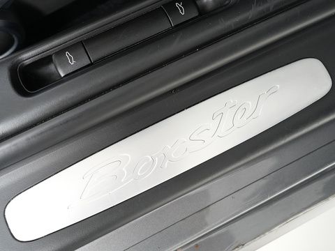 2.9 987 Convertible 2dr Petrol Manual (221 g/km, 255 bhp)