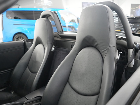 2.9 987 Convertible 2dr Petrol Manual (221 g/km, 255 bhp)