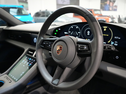 Performance Plus 93.4kWh 4S Cross Turismo 5dr Electric Auto 4WD (11kW Charger) (571 ps)