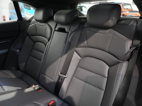 Performance Plus 93.4kWh 4S Cross Turismo 5dr Electric Auto 4WD (11kW Charger) (571 ps)