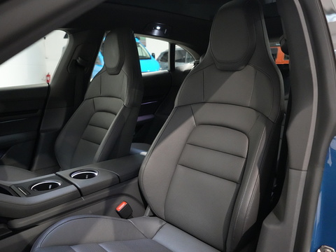 Performance Plus 93.4kWh 4S Cross Turismo 5dr Electric Auto 4WD (11kW Charger) (571 ps)