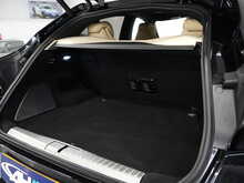 Ferrari Purosangue V12 