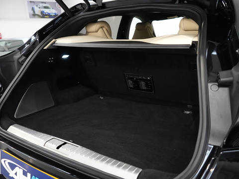 6.5 V12 SUV 4dr Petrol F1 DCT 4WD Euro 6 (s/s) (725 ps)