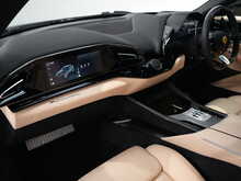 Ferrari Purosangue V12 