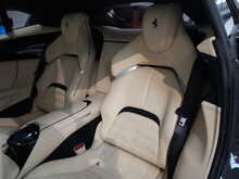 Ferrari Purosangue V12 