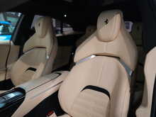 Ferrari Purosangue V12 