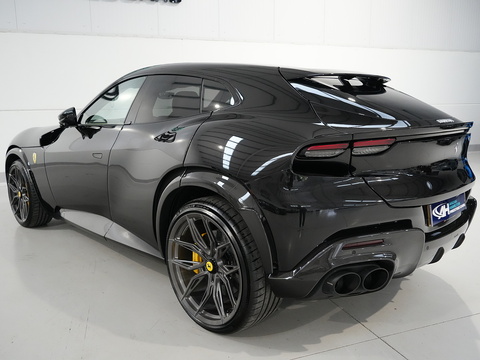 6.5 V12 SUV 4dr Petrol F1 DCT 4WD Euro 6 (s/s) (725 ps)