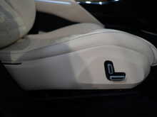 Ferrari Purosangue V12 