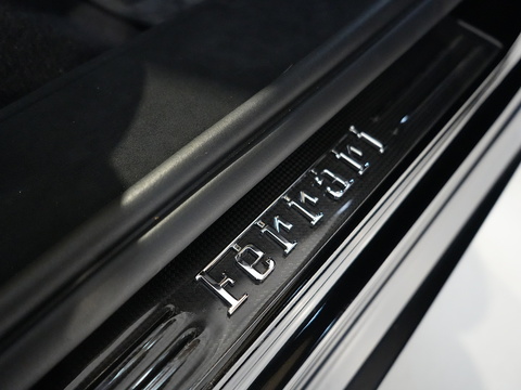 6.5 V12 SUV 4dr Petrol F1 DCT 4WD Euro 6 (s/s) (725 ps)