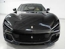 Ferrari Purosangue V12 