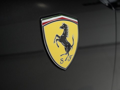 6.5 V12 SUV 4dr Petrol F1 DCT 4WD Euro 6 (s/s) (725 ps)