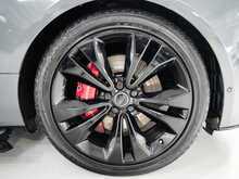 Land Rover Range Rover P565 V8 SV Autobiography Dynamic 