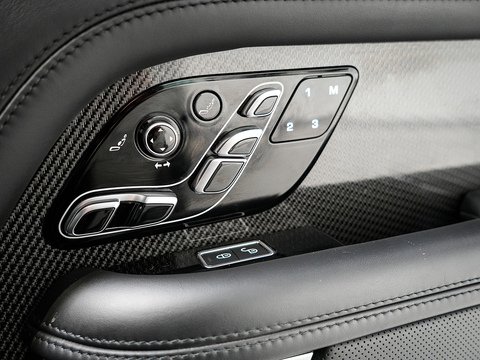 5.0 P565 V8 SV Autobiography Dynamic SUV 5dr Petrol Auto 4WD Euro 6 (s/s) (565 ps)