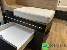 Pilote Expression P720U - N241