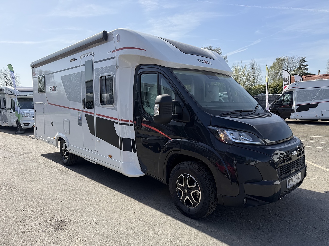 New 2026 Pilote P740FGJ Evidence MotorHome 2.2 Automatic Diesel