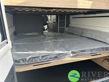 Pilote V630S Evidence 2.2 Motorhome Automatic Diesel 2.2 Panel Van Motorhome Automatic Diesel - N372