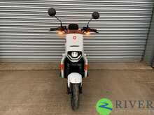 Yadea GFX White - N427