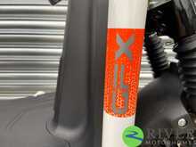 Yadea GFX White - N427