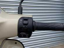 Yadea Owin Matt Beige Sand/Grey Motorbike 1 Automatic Electric - N430