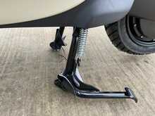 Yadea Owin Matt Beige Sand/Grey Motorbike 1 Automatic Electric - N430