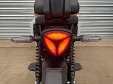 Yadea GFX White 1.0 Motorbike Automatic Electric - N446